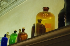 Dettaglio  del laboratorio del profumiere, Sala 14,  Museo di Palazzo Mocenigo